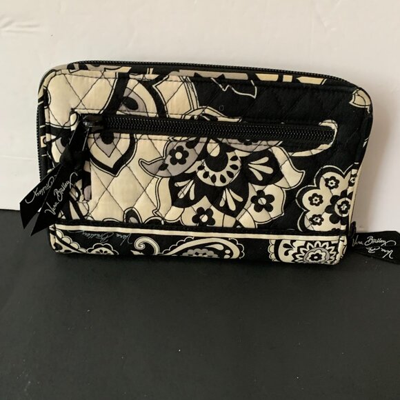 The Vera Bradley Wristlet Purse in Black and White Midnight Paisley - Picture 2 of 9